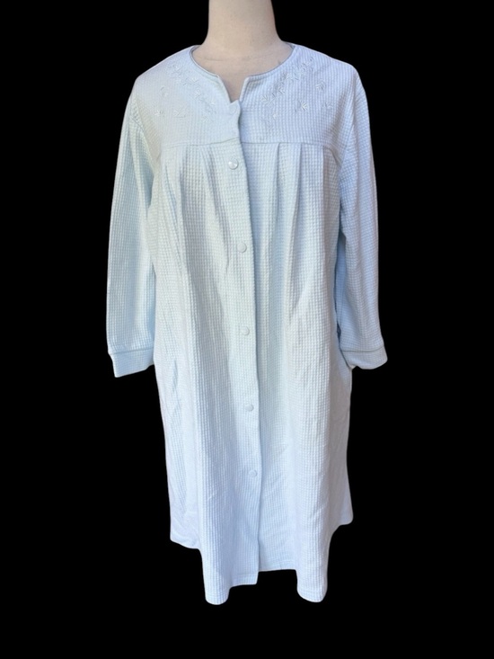 Miss Elaine Other - NWOT‎ Miss Elaine Baby Blue Brushed Waffle Knit Snap Robe